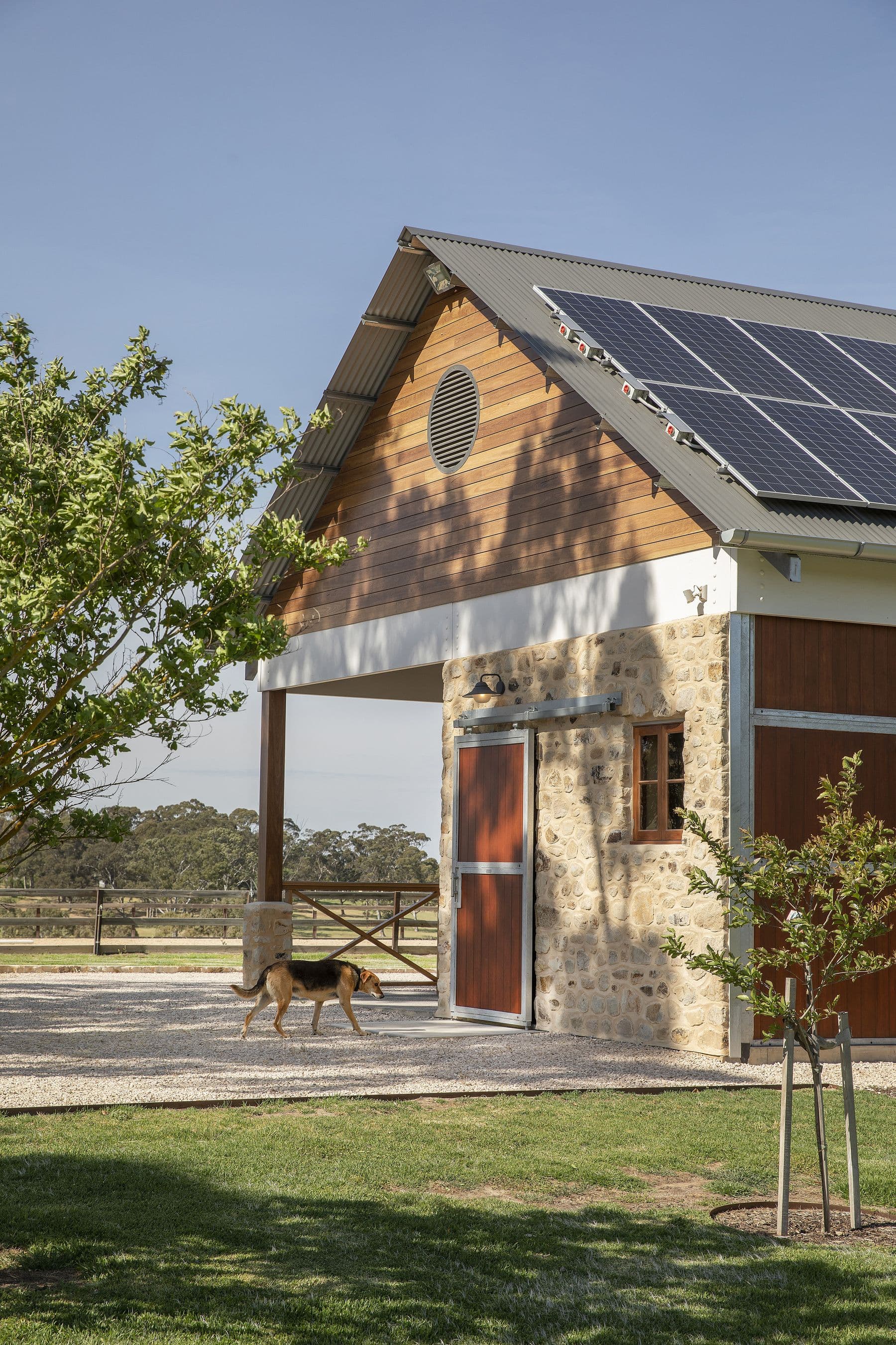 Jones Road Stables, image 3