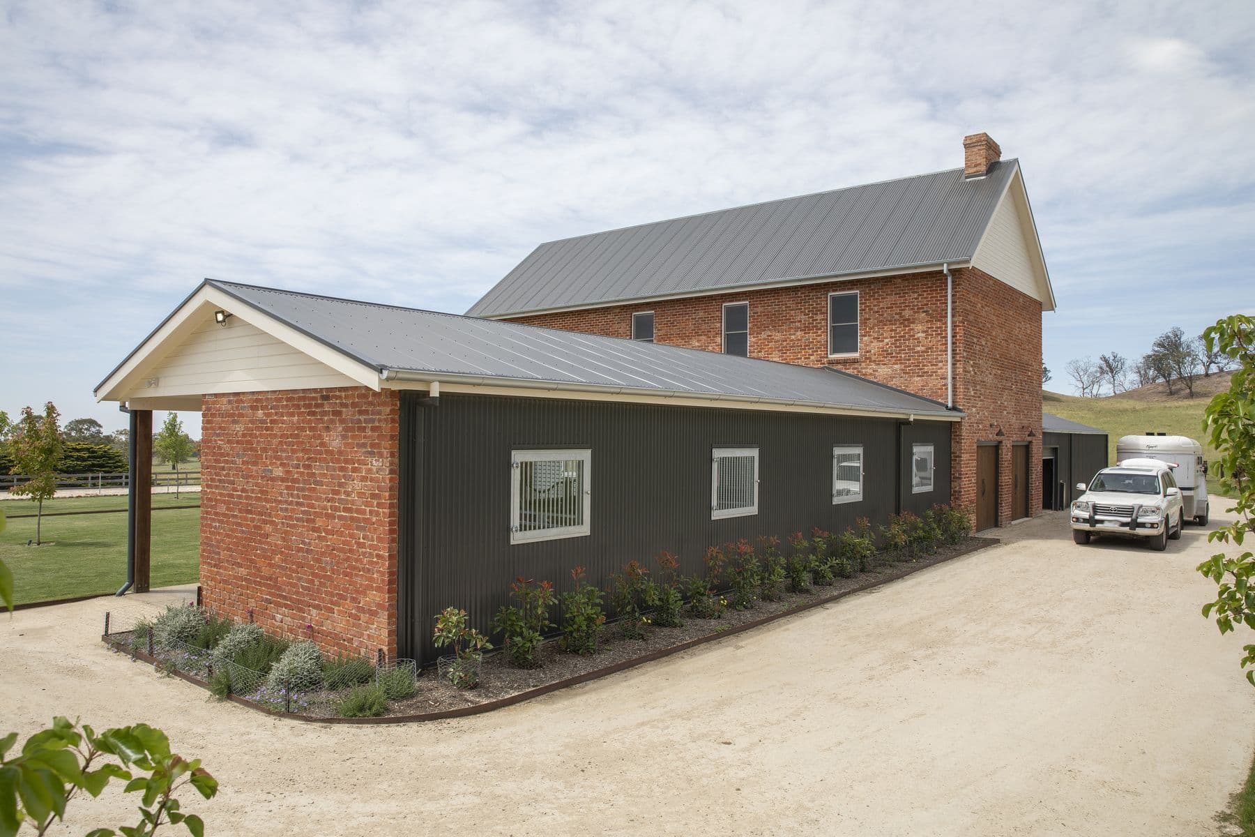 Murdoch Hill Road Stables, image 7