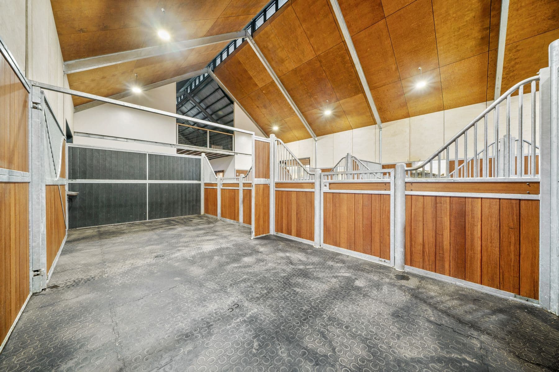 Sandy Creek Stables, image 6